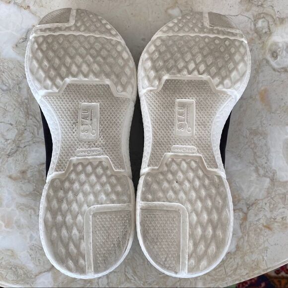 Stau European Slip On Training Sneakers - Picture 12 of 12